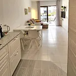شقة аппартаметы Seguro De Sol Playa De La Arena