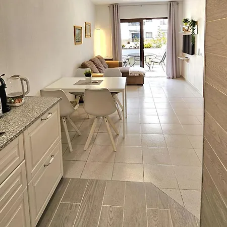 Daire аппартаметы Seguro De Sol Playa De La Arena